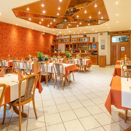 Restaurant Zur Neroburg Hotel 3*