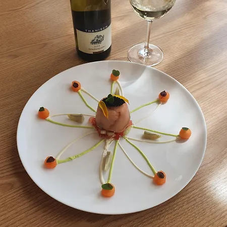 Restaurant Zur Neroburg ホテル Neroth