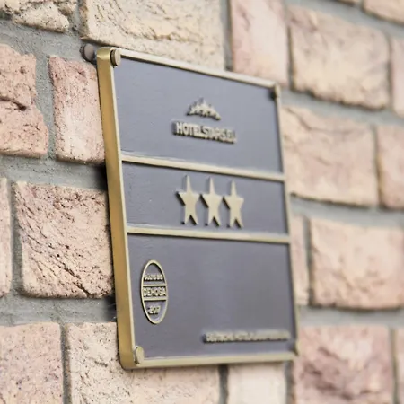 Restaurant Zur Neroburg 호텔 Neroth