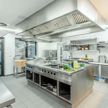 Restaurant Zur Neroburg 3*