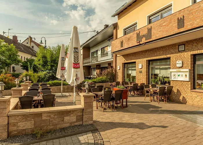 Restaurant Zur Neroburg Hotel 3*